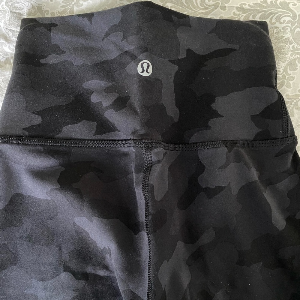 Wunder Train High-Rise Tights 25” Camo Deep Coal Multi
